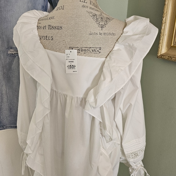 CQ by CQ NWT Romeo Ruffle Top Abound Button Fly Light Wash Distressed Jeans - Picture 5 of 10